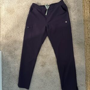 Women’s Figs scrub pants